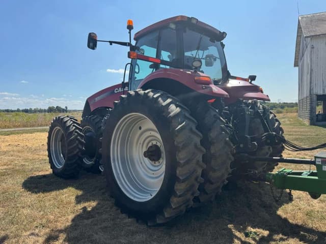 Image of Case IH Magnum 235 equipment image 3