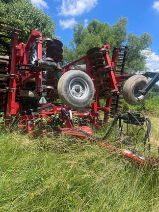 Image of Case IH 330 equipment image 2
