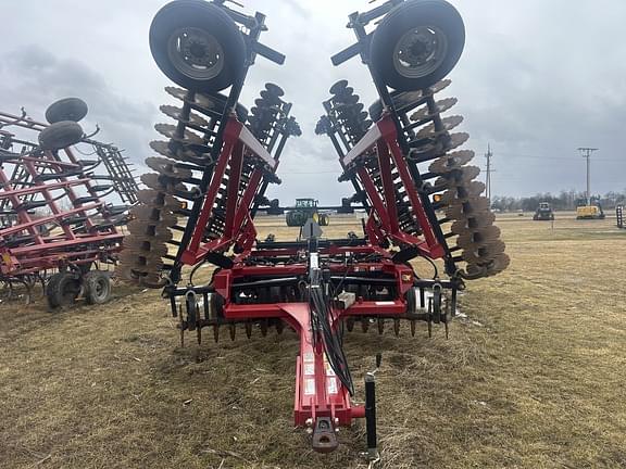 Image of Case IH 330 equipment image 1