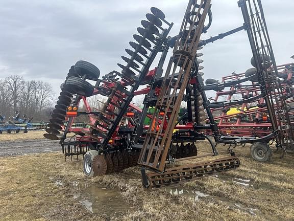 Image of Case IH 330 equipment image 3