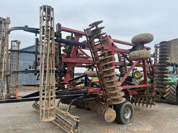 Image of Case IH 330 equipment image 1
