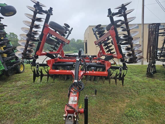 Image of Case IH 340 equipment image 2