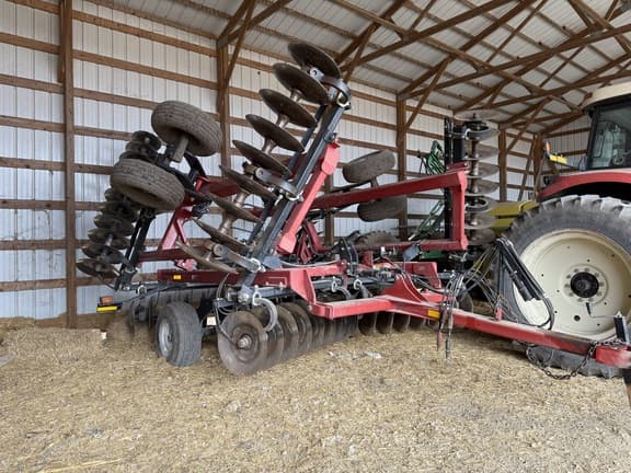 Image of Case IH 330 equipment image 1
