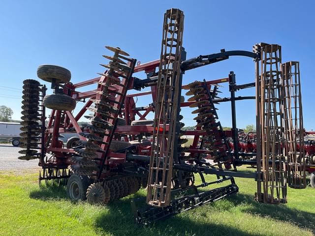 Image of Case IH 330 Turbo Till equipment image 4