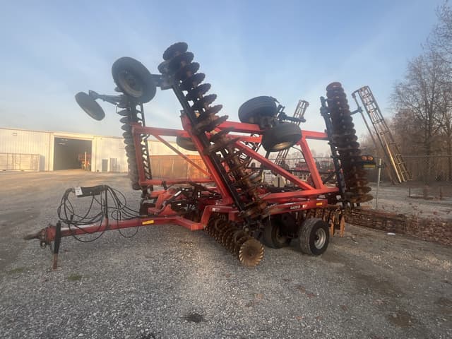 Image of Case IH 330 Turbo Till equipment image 2