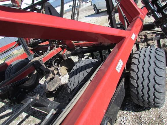 Image of Case IH 335VT equipment image 3