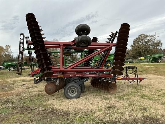 Image of Case IH 340 equipment image 4