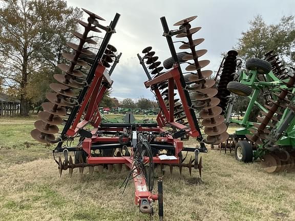 Image of Case IH 340 equipment image 2