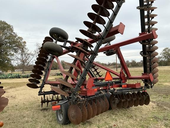 Image of Case IH 340 equipment image 3