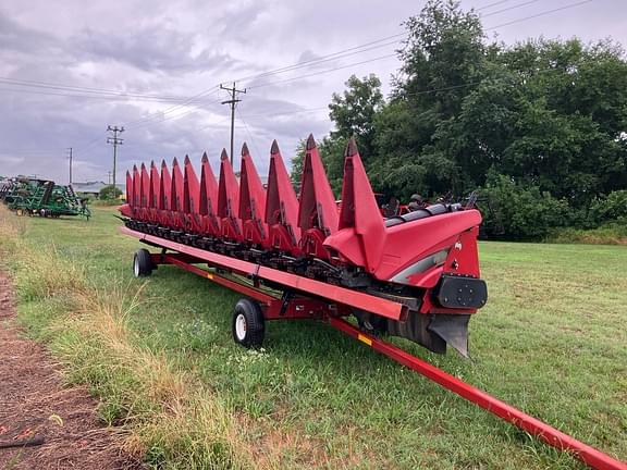 Image of Case IH 4412F equipment image 2