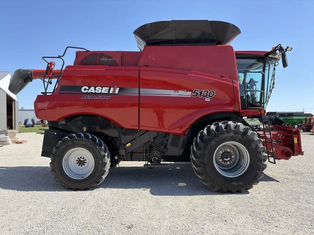 Image of Case IH 5130 equipment image 1