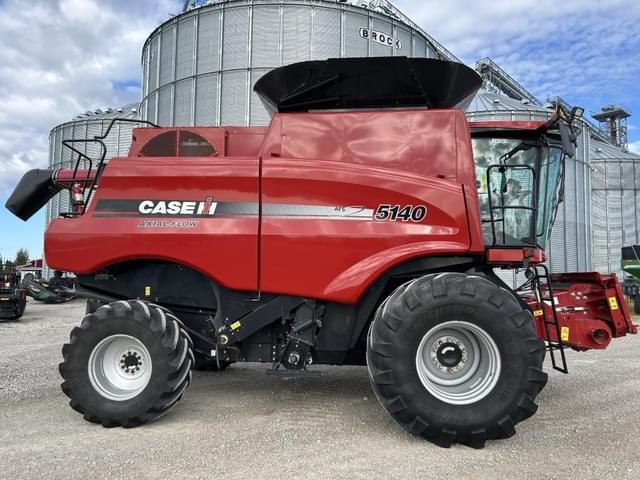 Image of Case IH 5140 equipment image 3