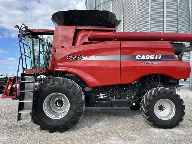 Image of Case IH 5140 equipment image 2