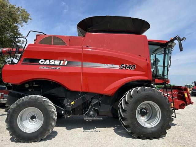 Image of Case IH 5140 equipment image 4
