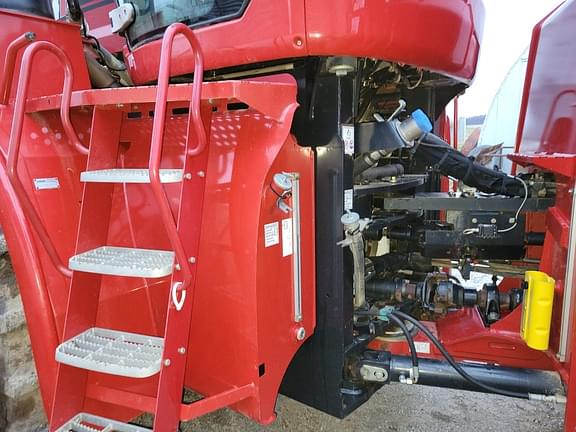 Image of Case IH Steiger 550 equipment image 3