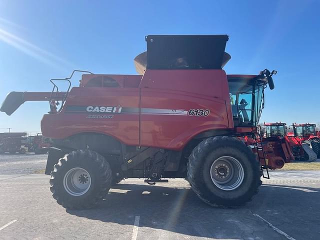 Image of Case IH 6130 equipment image 1