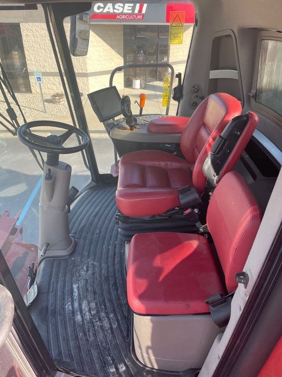 Image of Case IH 6130 equipment image 4