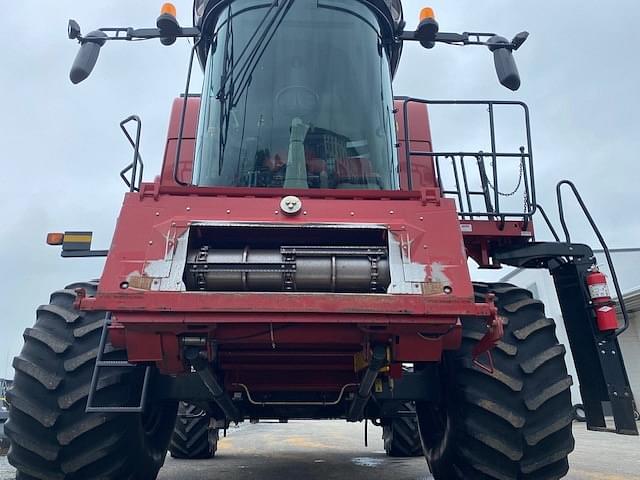 Image of Case IH 6130 equipment image 2