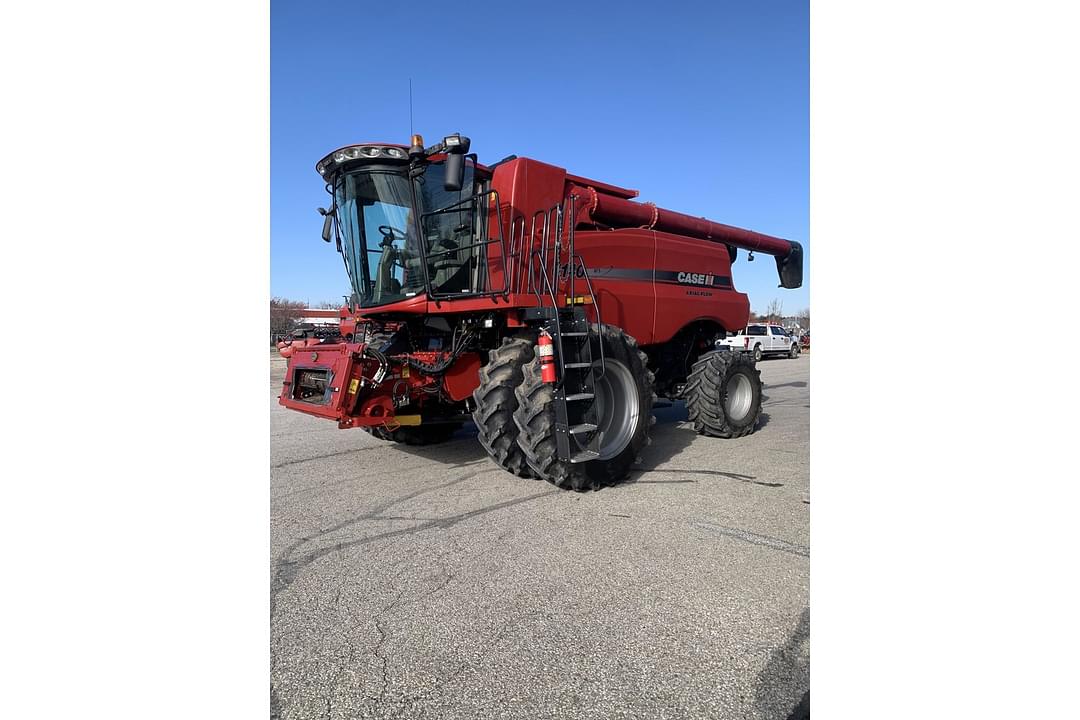 Image of Case IH 6140 Primary image