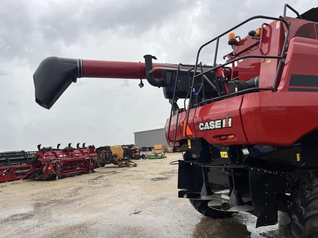Image of Case IH 6140 equipment image 3