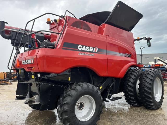 Image of Case IH 6140 equipment image 2