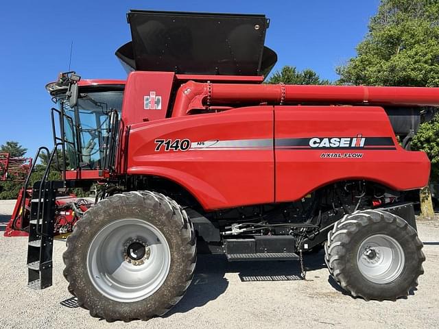 Image of Case IH 7140 equipment image 2