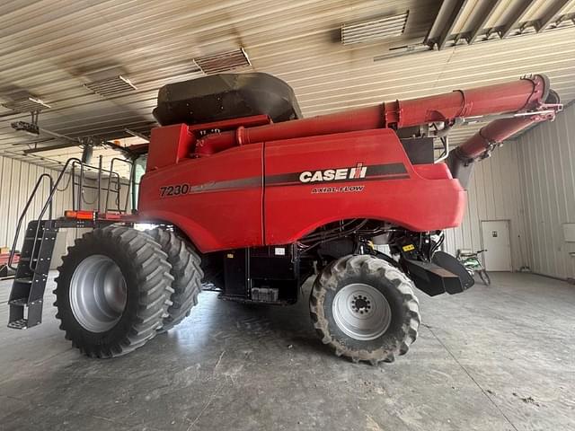 Image of Case IH 7230 equipment image 4