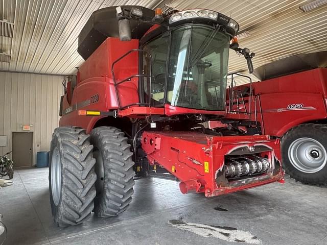 Image of Case IH 7230 equipment image 1