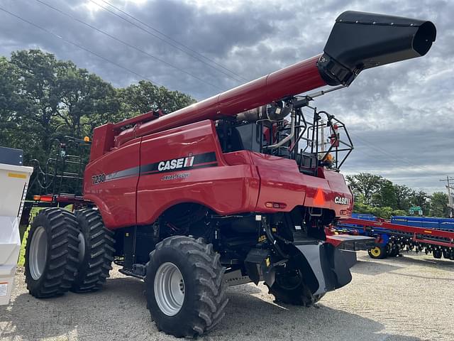 Image of Case IH 7230 equipment image 3