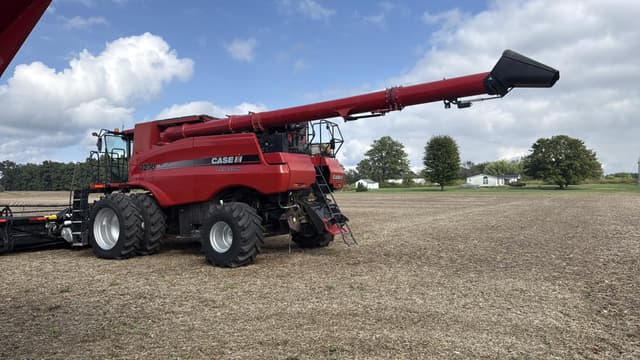 Image of Case IH 7230 equipment image 2