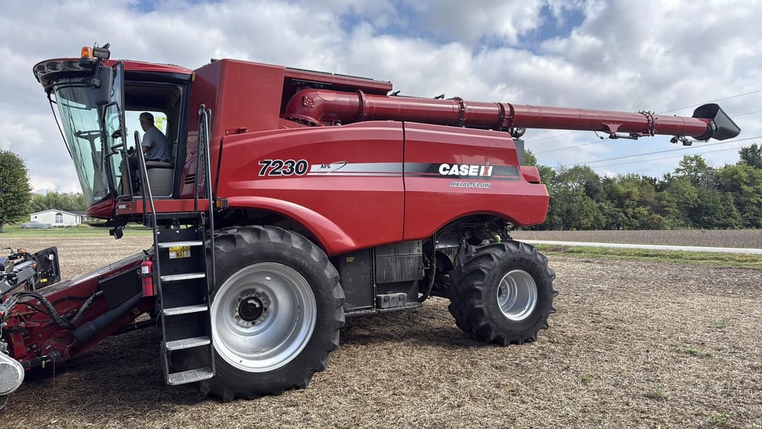 Image of Case IH 7230 Primary image