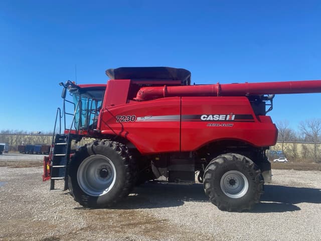 Image of Case IH 7230 equipment image 1