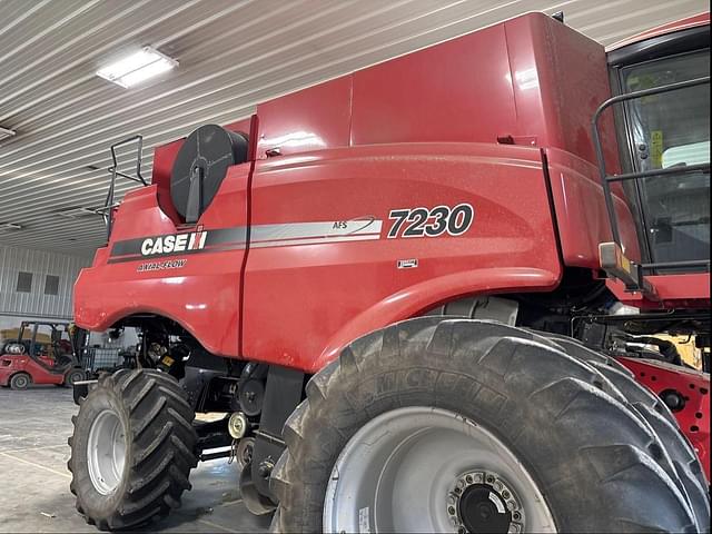 Image of Case IH 7230 equipment image 1