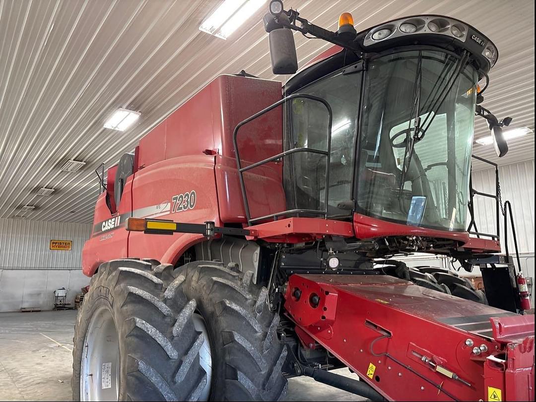 Image of Case IH 7230 Primary image