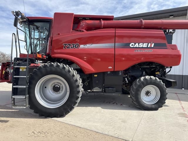 Image of Case IH 7230 equipment image 1