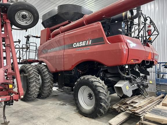 Image of Case IH 7230 equipment image 2