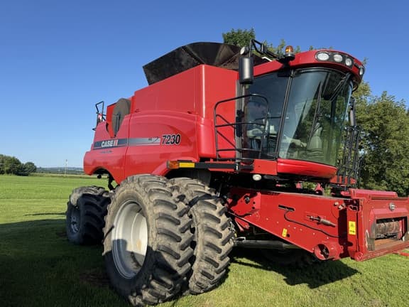 Image of Case IH 7230 equipment image 2