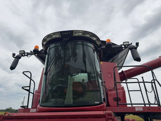 Image of Case IH 7230 equipment image 4
