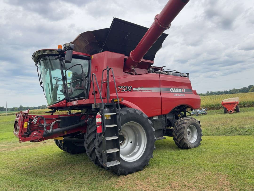 Image of Case IH 7230 Primary image
