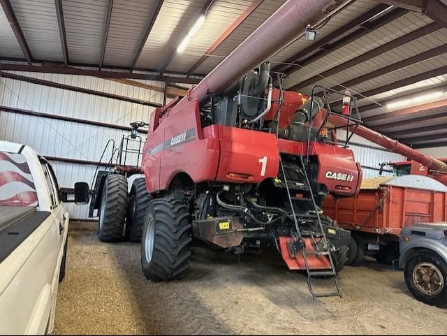 Image of Case IH 8230 equipment image 3