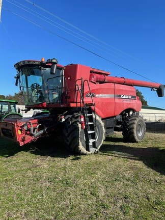Main image Case IH 8230