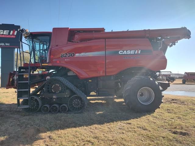 Image of Case IH 8230 equipment image 4