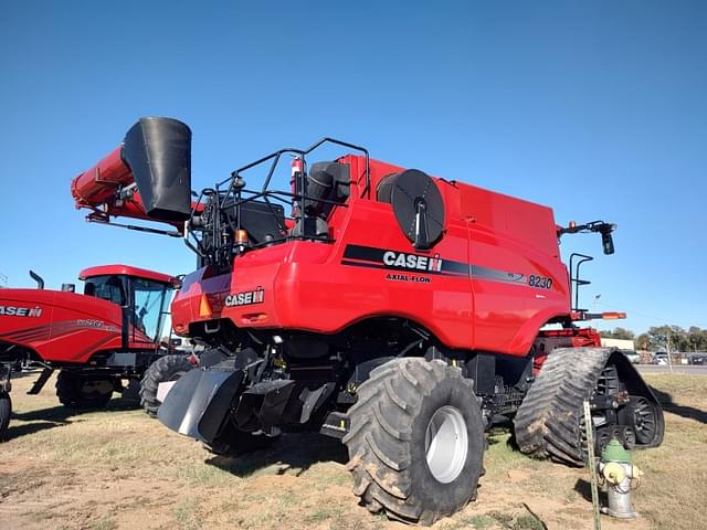Image of Case IH 8230 equipment image 2