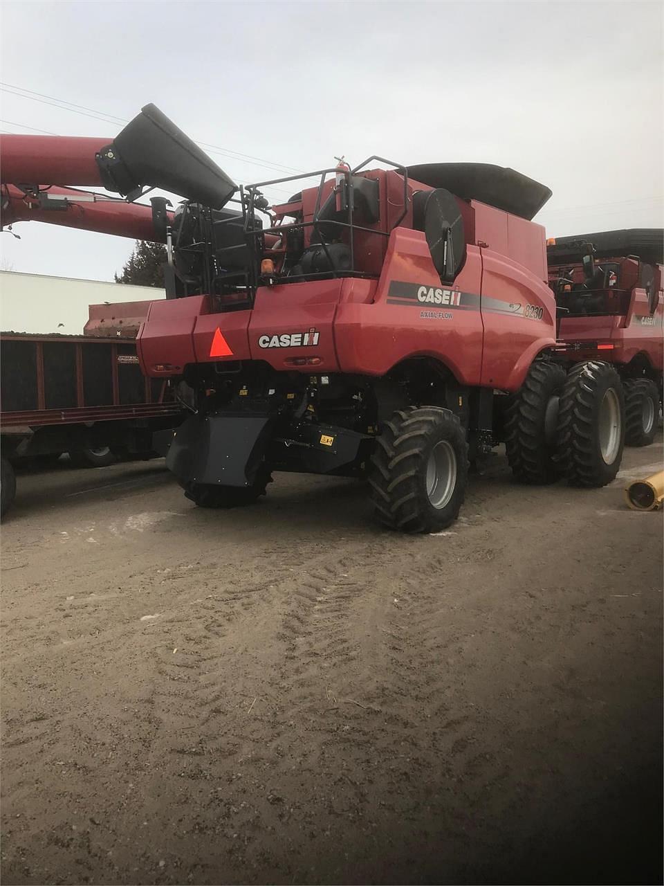 Image of Case IH 8230 Image 0