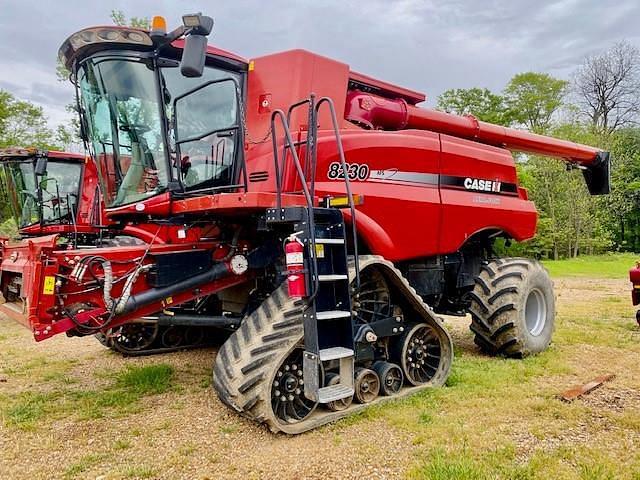 Image of Case IH 8230 Primary image