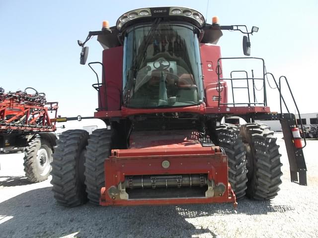 Image of Case IH 8230 equipment image 2