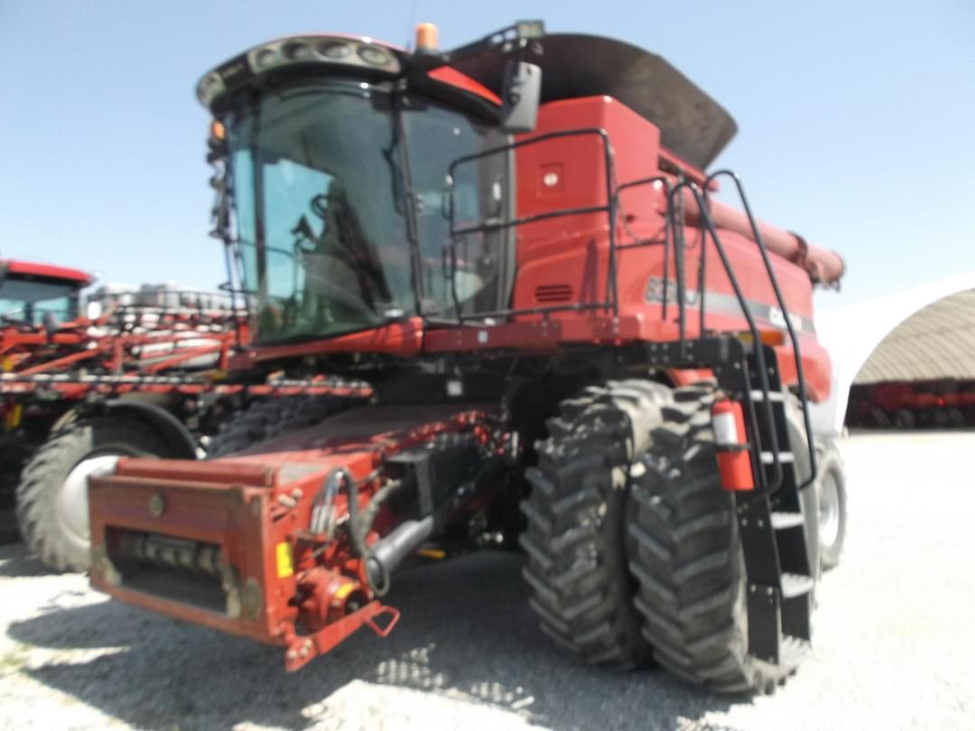 Image of Case IH 8230 Primary image