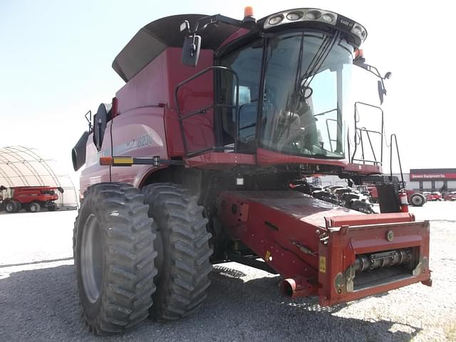 Image of Case IH 8230 equipment image 4