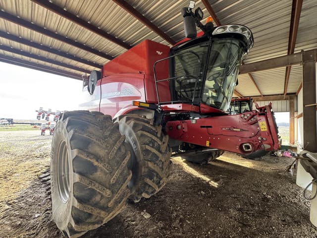Image of Case IH 8230 equipment image 3