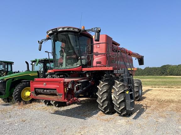 Image of Case IH 8230 Primary image